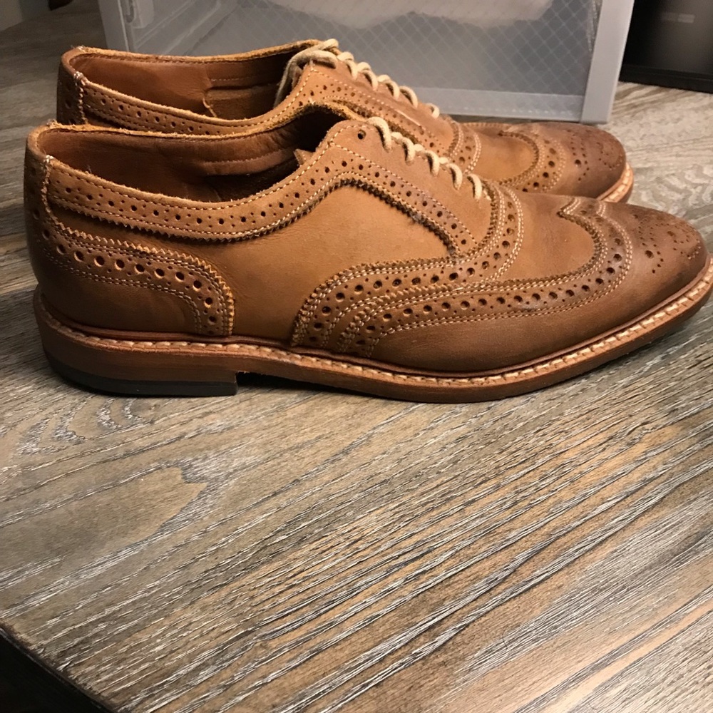 Allen Edmonds dress shoes size 8